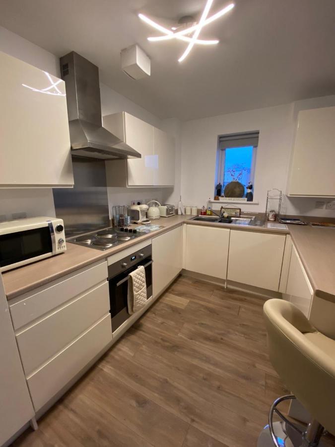 Luxury Riverside 2 Bedroomed Apartment With Balcony Newport  Exterior foto