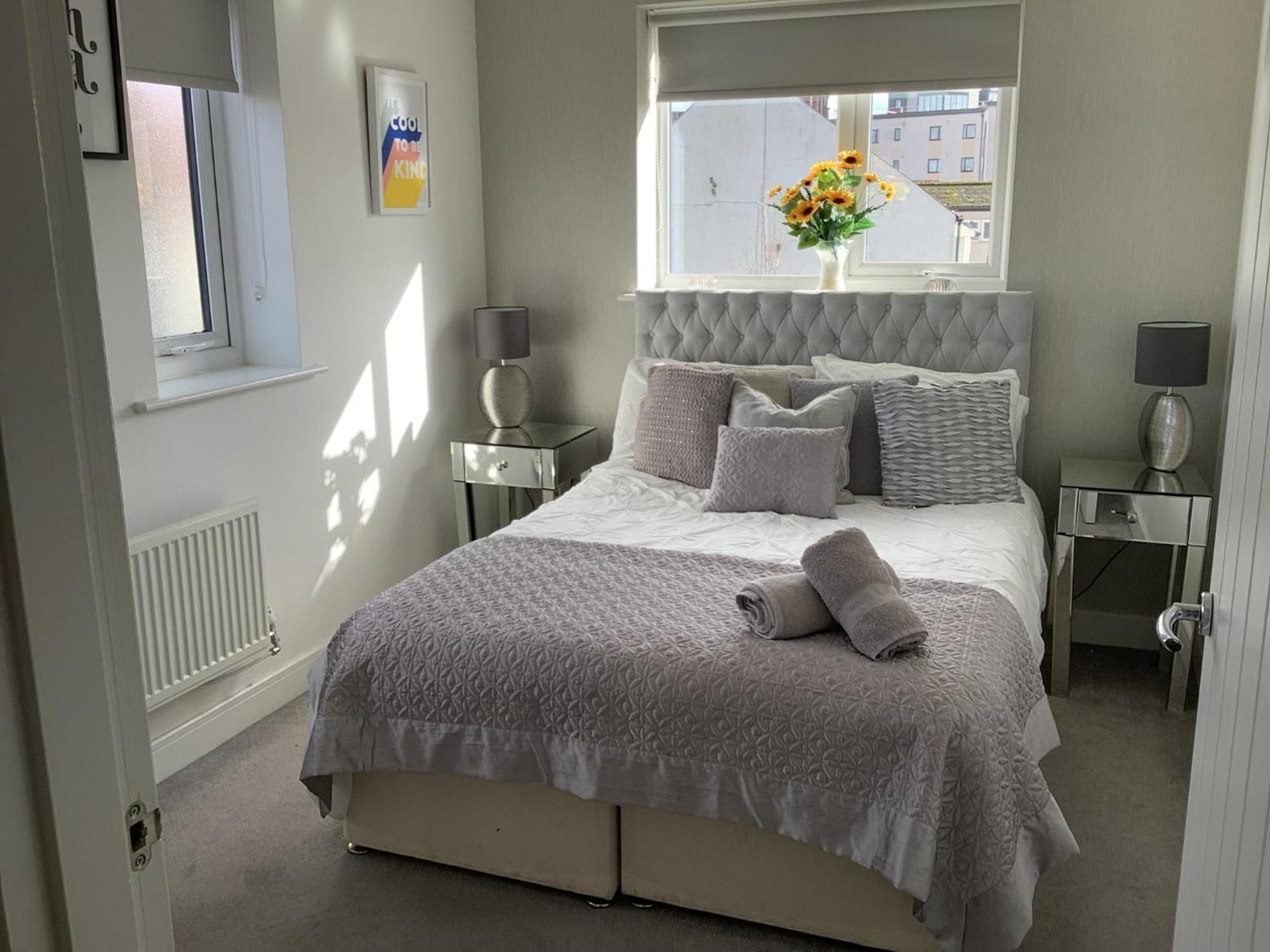 Luxury Riverside 2 Bedroomed Apartment With Balcony Newport  Exterior foto